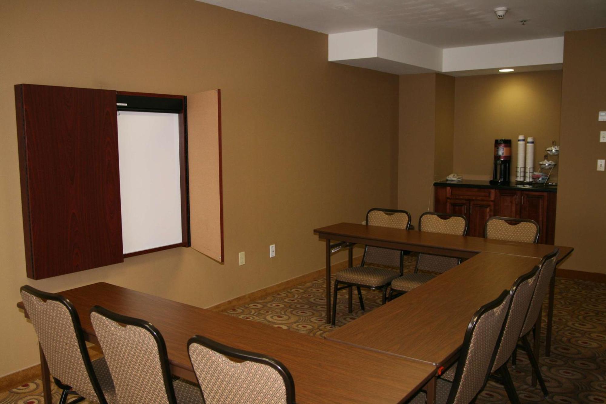 Hampton Inn By Hilton Napanee Greater Napanee Exterior photo