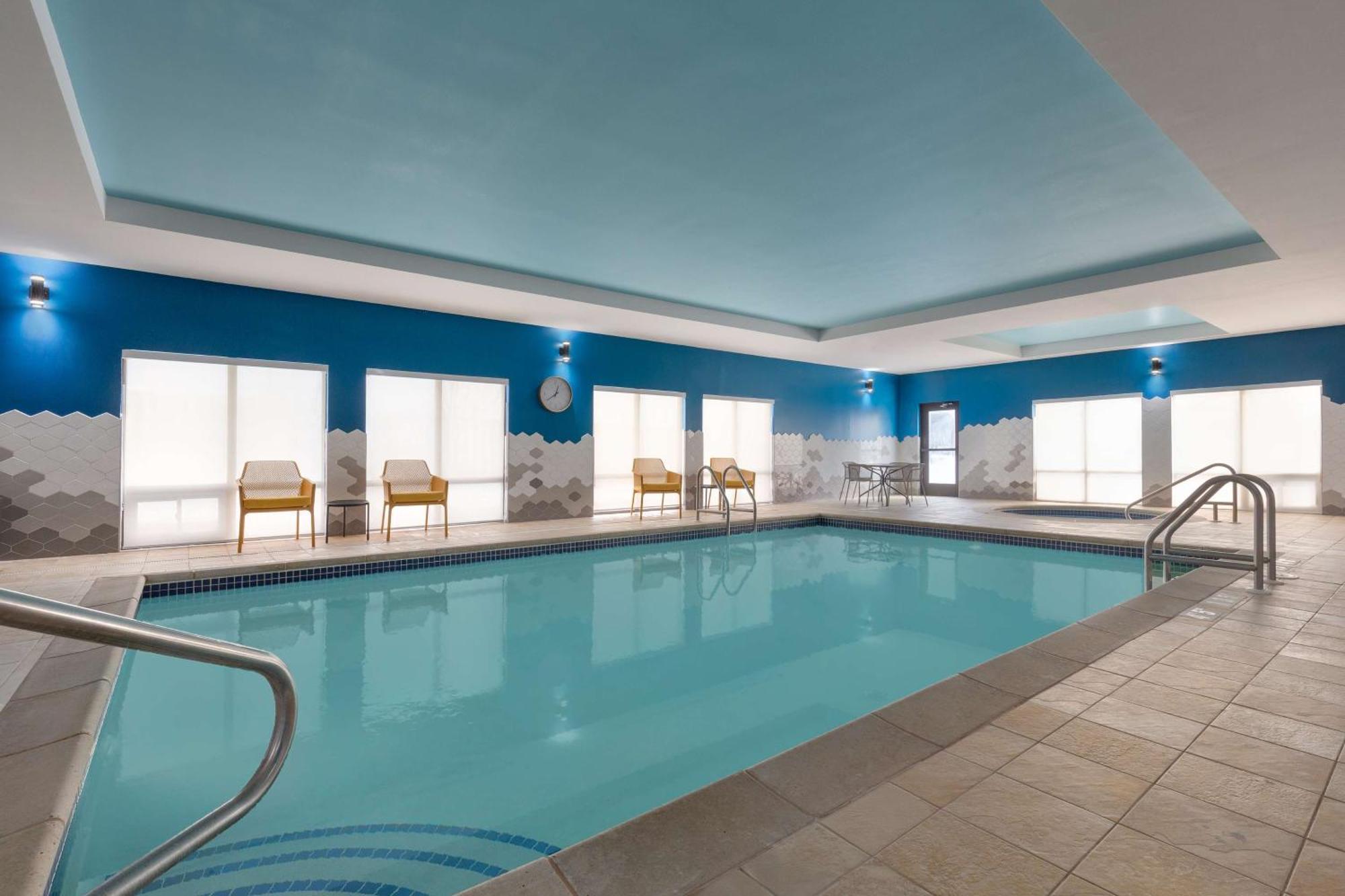 Hampton Inn By Hilton Napanee Greater Napanee Exterior photo