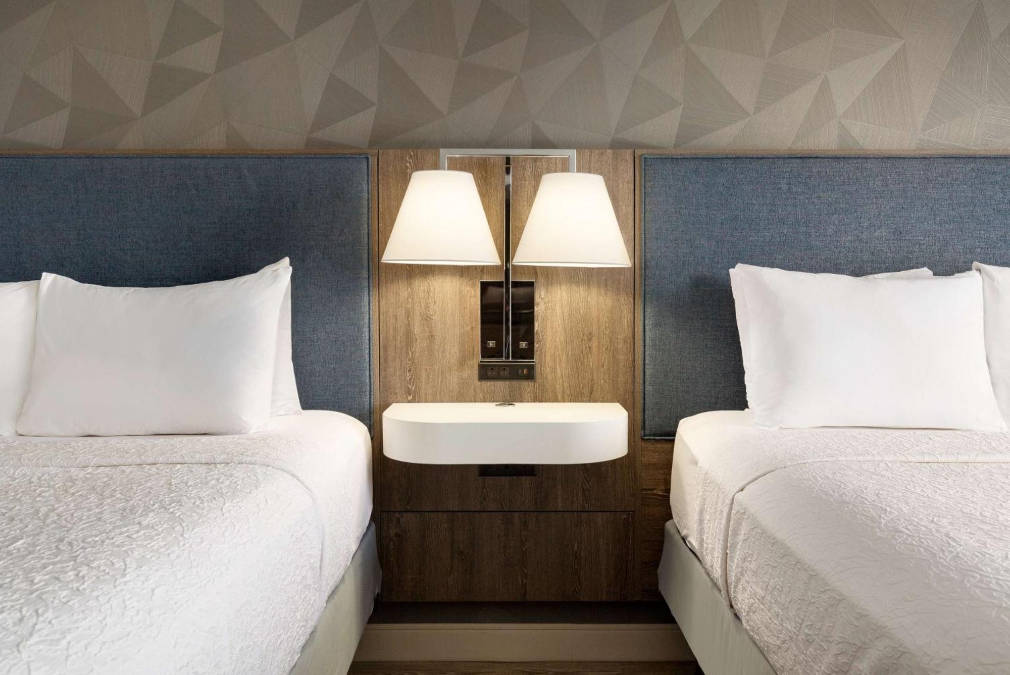 Hampton Inn By Hilton Napanee Greater Napanee Exterior photo